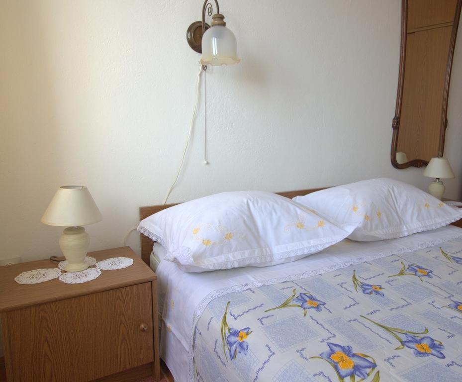 Apartmani Neda Kali Buitenkant foto